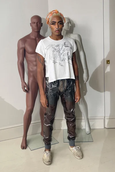 Look 10